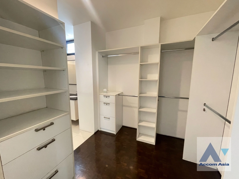 18  4 br House for rent and sale in Sukhumvit ,Bangkok BTS Thong Lo AA14650