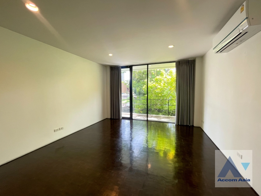 12  4 br House for rent and sale in Sukhumvit ,Bangkok BTS Thong Lo AA14650