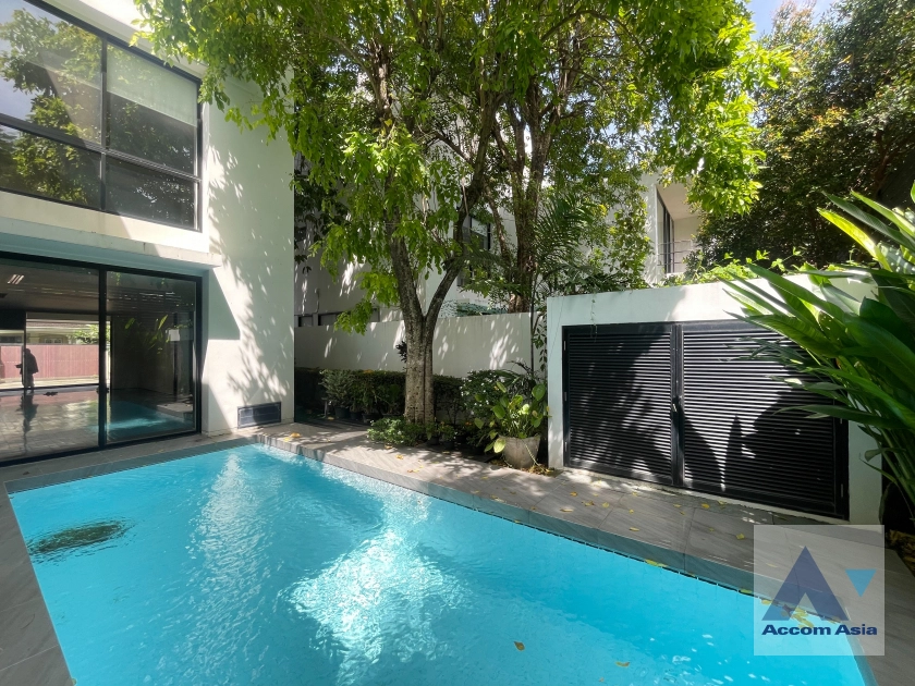 unitPrivate Swimming Pool, Pet friendly | Minimal-style modern house with private pool in Sukhumvit (AA14650)