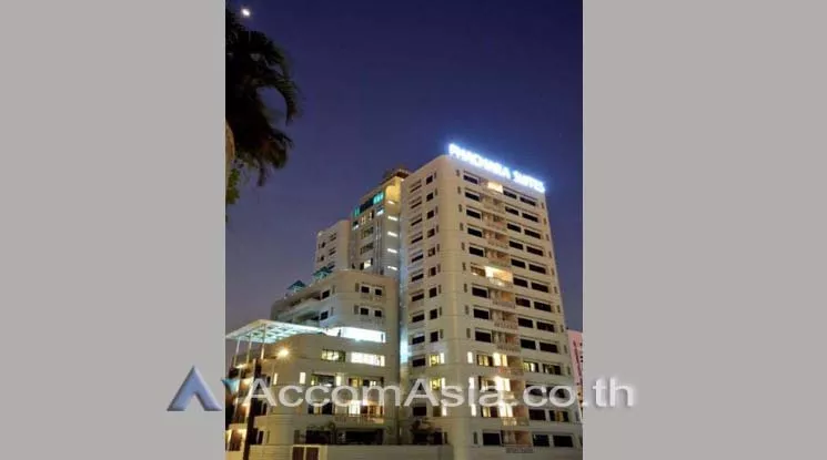 5  Studio Apartment For Rent in Sukhumvit ,Bangkok BTS Nana at Modern Thai charm AA14718