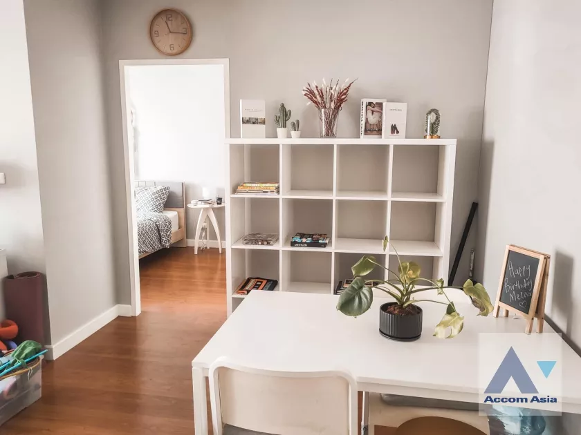 unit 1 Bedroom  Condominium For Rent & Sale in Sukhumvit, Bangkok  near BTS Phrom Phong (AA14738)