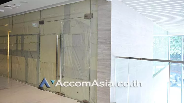 unit Retail / showroom For Rent in Sukhumvit, Bangkok  near BTS Thong Lo (AA14744)