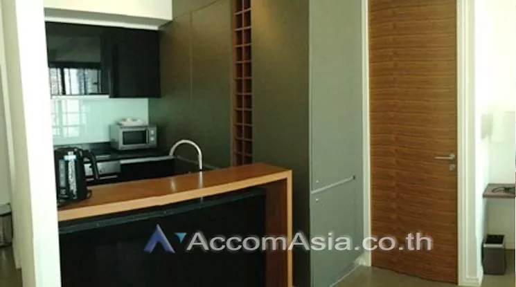  1 Bedroom  Condominium For Sale in Charoennakorn, Bangkok  near BTS Krung Thon Buri (AA14770)