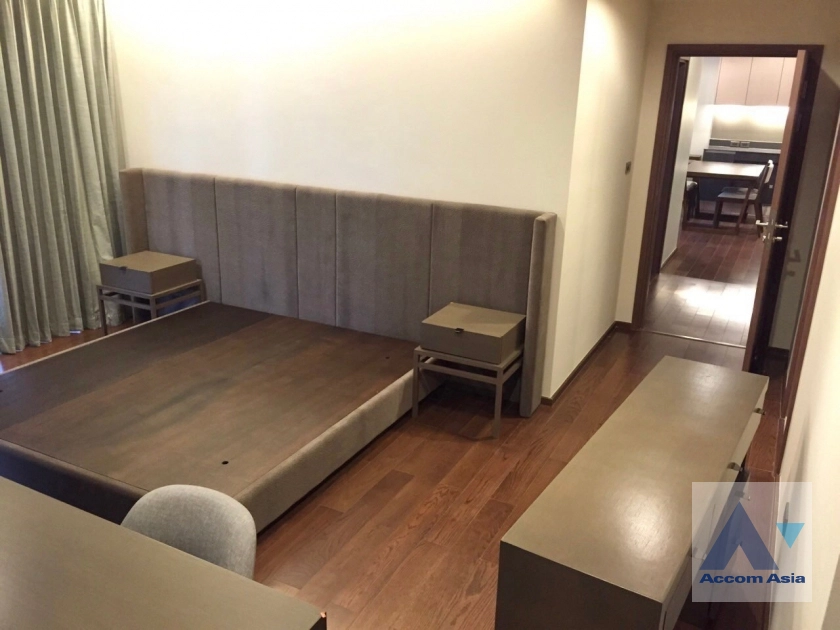 unit 2 Bedrooms  Condominium For Rent & Sale in Sathorn, Bangkok  near BTS Chong Nonsi (AA14772)