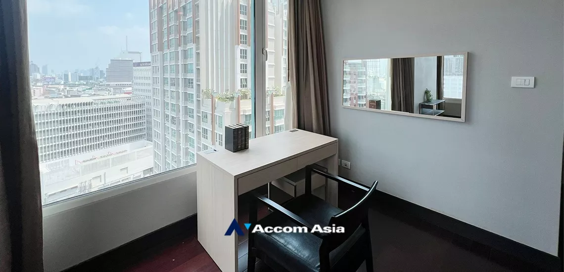 8  2 br Condominium For Rent in Ploenchit ,Bangkok BTS Chitlom at The Park Chidlom AA14779