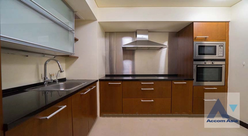 4  2 br Condominium for rent and sale in Ploenchit ,Bangkok BTS Chitlom at The Park Chidlom AA14779