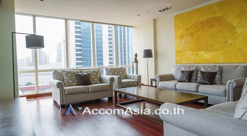 unitHuge Terrace, Private Swimming Pool, Duplex Condo, Pet friendly |  3 Bedrooms  Condominium For Rent in Sukhumvit, Bangkok  near BTS Phrom Phong (AA14793)