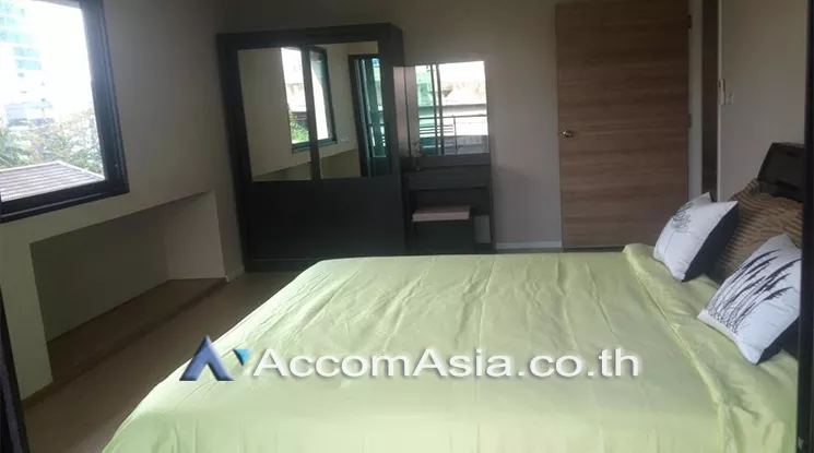  2 Bedrooms  Condominium For Rent & Sale in Ploenchit, Bangkok  near BTS Ploenchit (AA14805)
