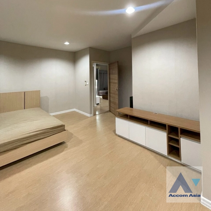 11  2 br Condominium for rent and sale in Ploenchit ,Bangkok BTS Ploenchit at Renova Residence AA14805