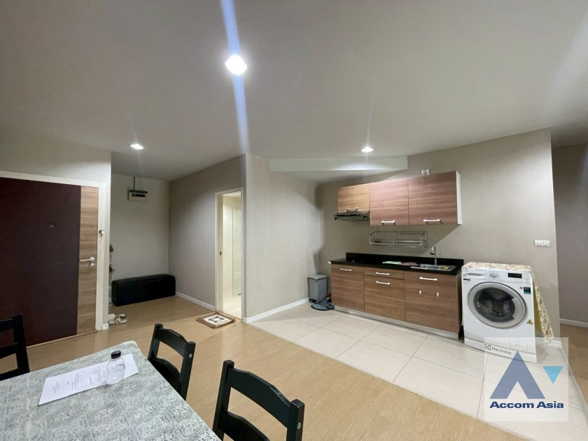 unit 2 Bedrooms  Condominium For Rent & Sale in Ploenchit, Bangkok  near BTS Ploenchit (AA14805)