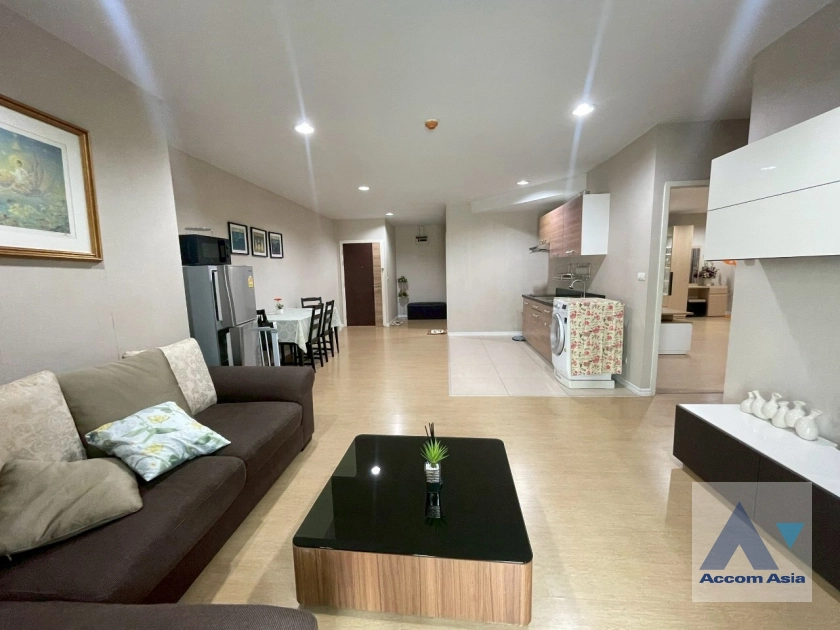 Renova Residence Condominium  2 Bedroom for Sale & Rent BTS Ploenchit in Ploenchit Bangkok