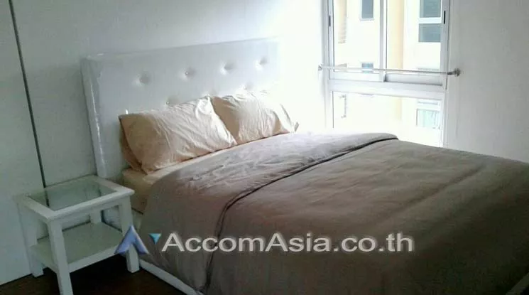  2 Bedrooms  Condominium For Rent in Ratchadapisek, Bangkok  near MRT Phetchaburi (AA14869)