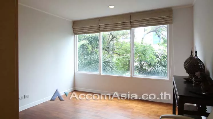 5  2 br Condominium For Rent in Ploenchit ,Bangkok BTS Ploenchit at Baan Siri Ruedee AA14880