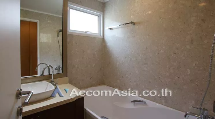 7  2 br Condominium For Rent in Ploenchit ,Bangkok BTS Ploenchit at Baan Siri Ruedee AA14880