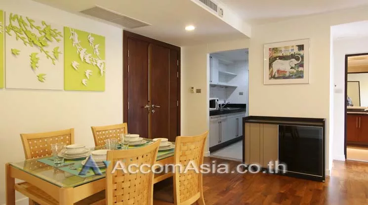 unit 2 Bedrooms  Condominium For Rent in Ploenchit, Bangkok  near BTS Ploenchit (AA14882)