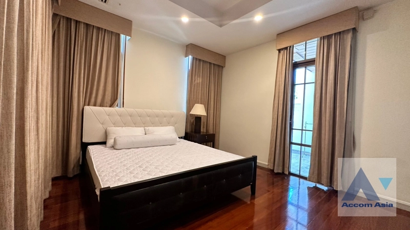 22  4 br House for rent and sale in Sukhumvit ,Bangkok BTS Phra khanong at Baan Sansiri Sukhumvit 67 AA14896