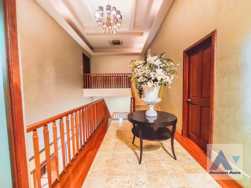 15  5 br House for rent and sale in Sukhumvit ,Bangkok BTS Phra khanong at Baan Sansiri Sukhumvit 67 AA14897