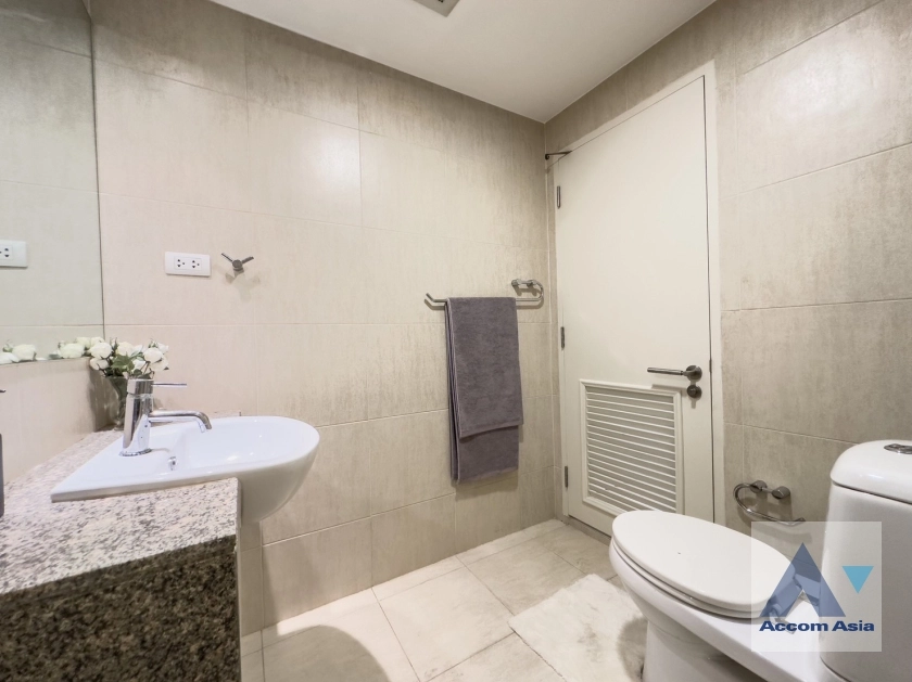 5  2 br Condominium for rent and sale in Ploenchit ,Bangkok BTS Chitlom at Royal Maneeya Executive Residence AA14904