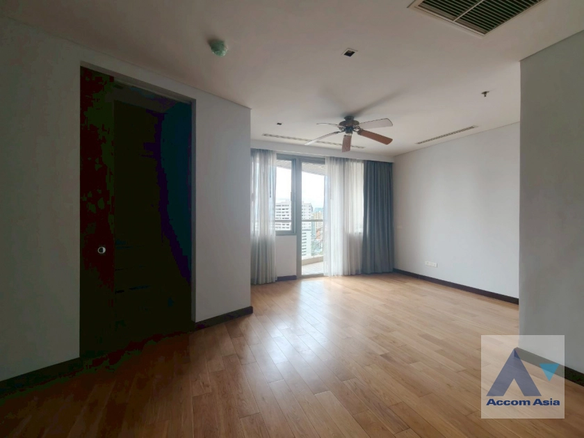 19  3 br Condominium For Rent in Sukhumvit ,Bangkok BTS Asok - MRT Sukhumvit at The Lakes AA14924