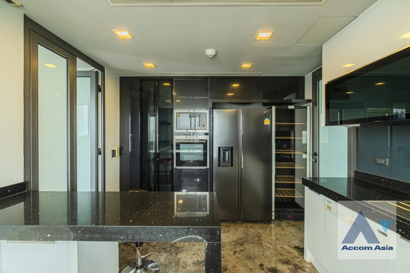 12  4 br Condominium For Rent in Sukhumvit ,Bangkok BTS Ekkamai at La Cascade AA14937