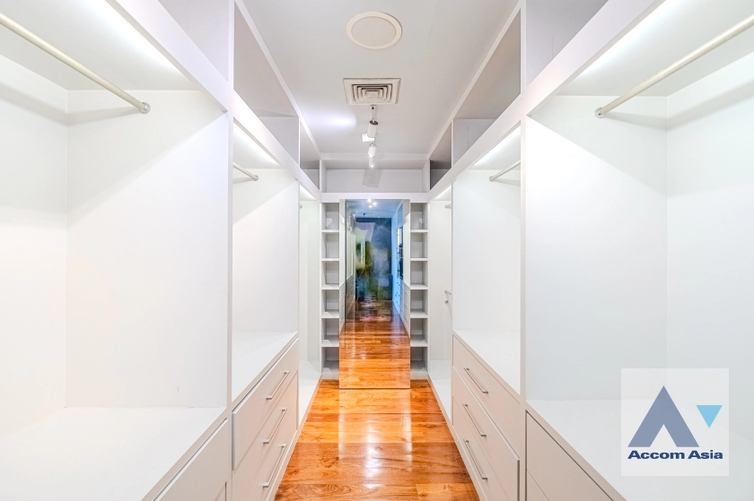 27  4 br Condominium For Rent in Sukhumvit ,Bangkok BTS Ekkamai at La Cascade AA14937