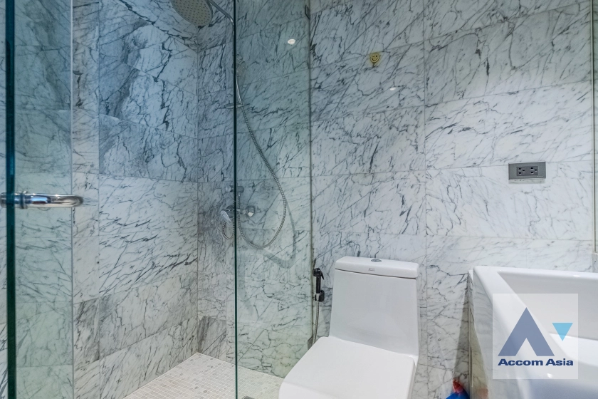 40  4 br Condominium For Rent in Sukhumvit ,Bangkok BTS Ekkamai at La Cascade AA14937