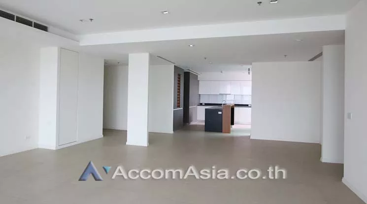  3 Bedrooms  Condominium For Sale in Charoennakorn, Bangkok  near BTS Krung Thon Buri (AA14942)