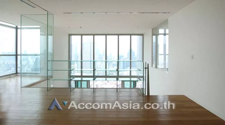 9  3 br Condominium For Sale in Charoen Nakhon ,Bangkok BTS Krung Thon Buri at The River Condominium AA14943
