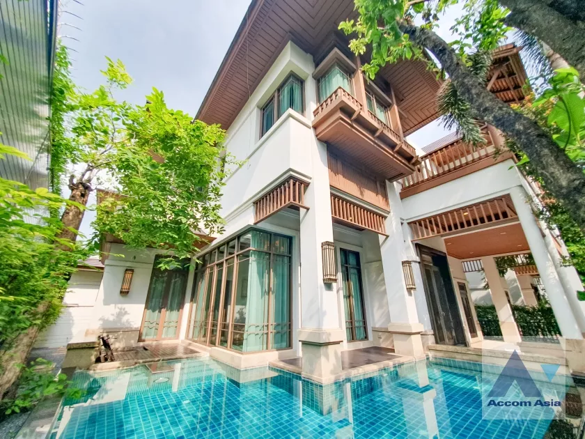 Private Swimming Pool, Pet friendly |  4 Bedrooms  House For Rent in Sathorn, Bangkok  near BRT Thanon Chan - BTS Saint Louis (AA14956)