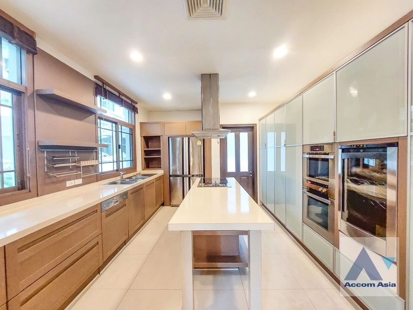 14  4 br House For Rent in Sathorn ,Bangkok BRT Thanon Chan - BTS Saint Louis at Exclusive Resort Style Home  AA14956