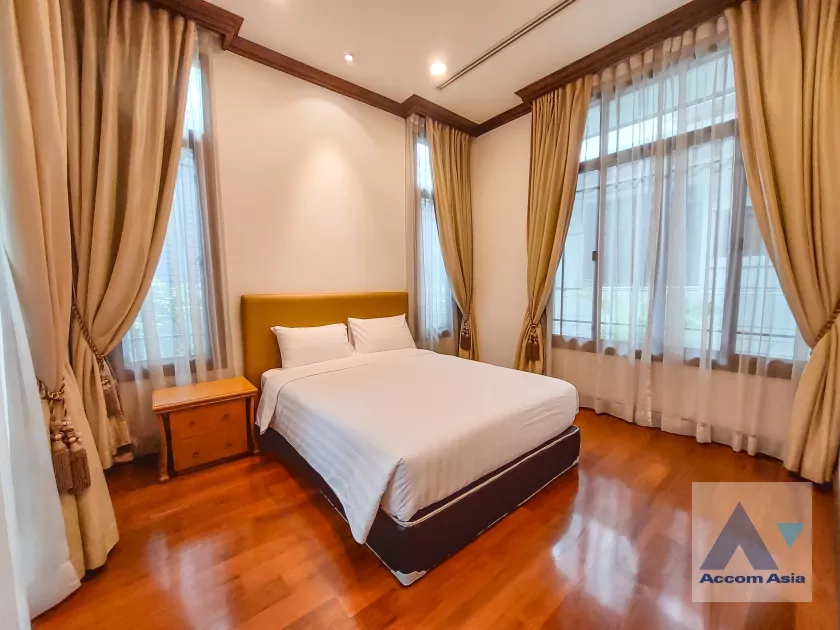 16  4 br House For Rent in Sathorn ,Bangkok BRT Thanon Chan - BTS Saint Louis at Exclusive Resort Style Home  AA14956