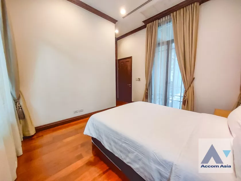 18  4 br House For Rent in Sathorn ,Bangkok BRT Thanon Chan - BTS Saint Louis at Exclusive Resort Style Home  AA14956