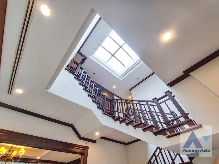 21  4 br House For Rent in Sathorn ,Bangkok BRT Thanon Chan - BTS Saint Louis at Exclusive Resort Style Home  AA14956