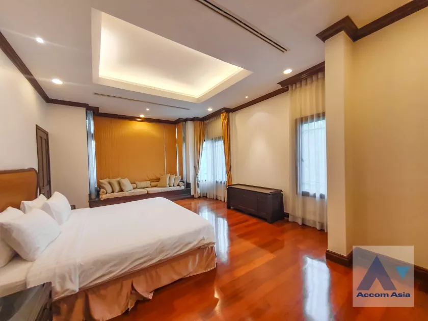 29  4 br House For Rent in Sathorn ,Bangkok BRT Thanon Chan - BTS Saint Louis at Exclusive Resort Style Home  AA14956