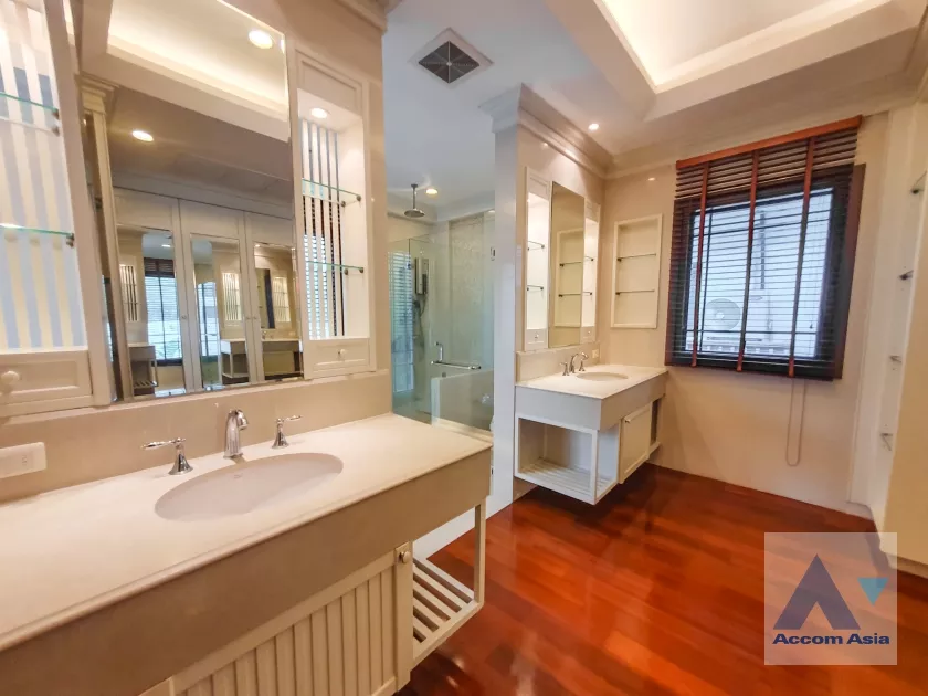 31  4 br House For Rent in Sathorn ,Bangkok BRT Thanon Chan - BTS Saint Louis at Exclusive Resort Style Home  AA14956