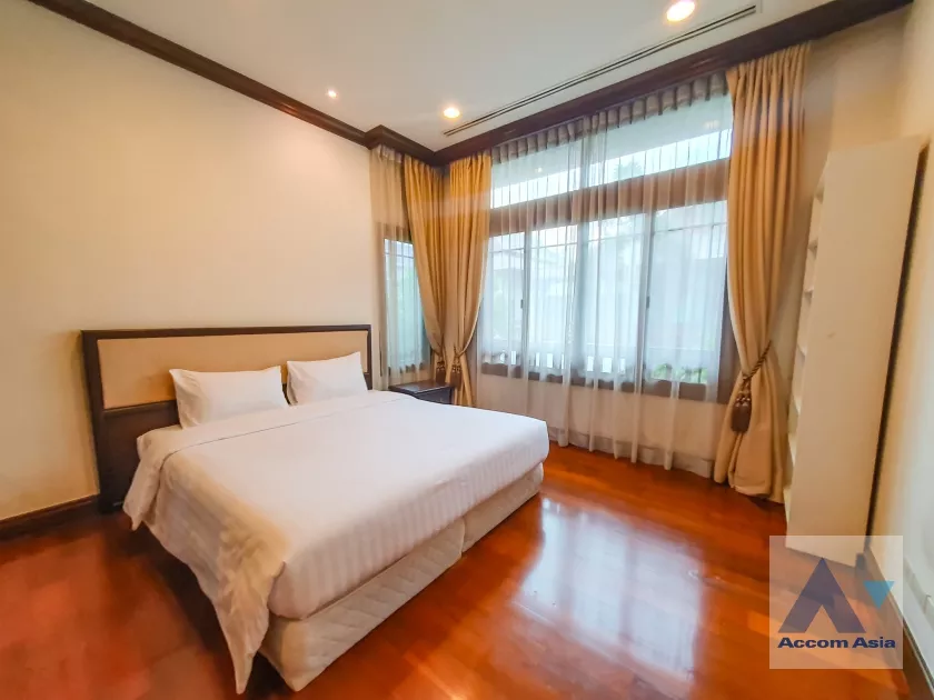 40  4 br House For Rent in Sathorn ,Bangkok BRT Thanon Chan - BTS Saint Louis at Exclusive Resort Style Home  AA14956