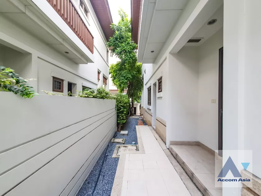 51  4 br House For Rent in Sathorn ,Bangkok BRT Thanon Chan - BTS Saint Louis at Exclusive Resort Style Home  AA14956
