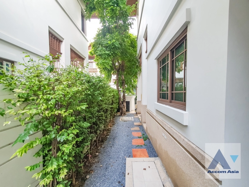 52  4 br House For Rent in Sathorn ,Bangkok BRT Thanon Chan - BTS Saint Louis at Exclusive Resort Style Home  AA14956