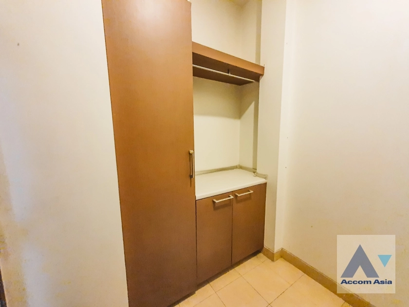 53  4 br House For Rent in Sathorn ,Bangkok BRT Thanon Chan - BTS Saint Louis at Exclusive Resort Style Home  AA14956