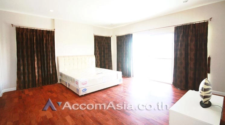 7  4 br House For Rent in Bang Na ,Bangkok  at Nantawan Village Srinakarin AA14959