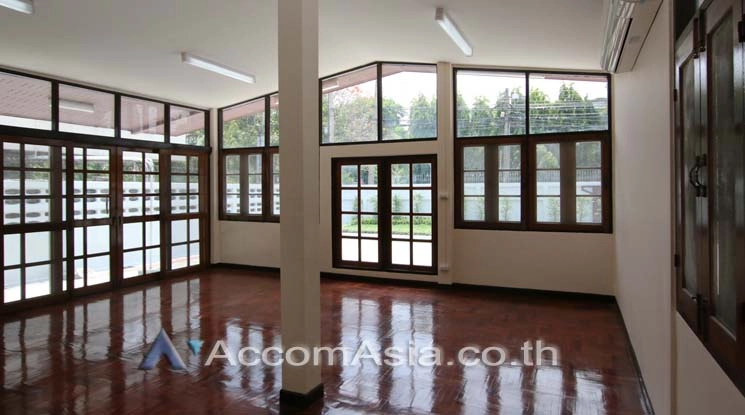 unitHome Office |  House For Rent in Sukhumvit, Bangkok  near BTS Thong Lo (AA14992)