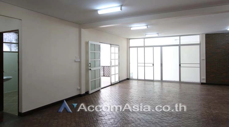 12  House For Rent in Sukhumvit ,Bangkok BTS Thong Lo AA14992