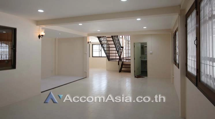 unitHome Office |  House For Rent in Sukhumvit, Bangkok  near BTS Thong Lo (AA14992)
