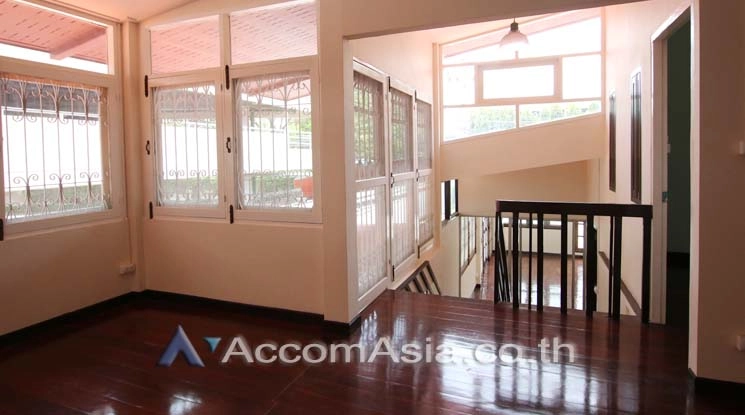 8  House For Rent in Sukhumvit ,Bangkok BTS Thong Lo AA14992