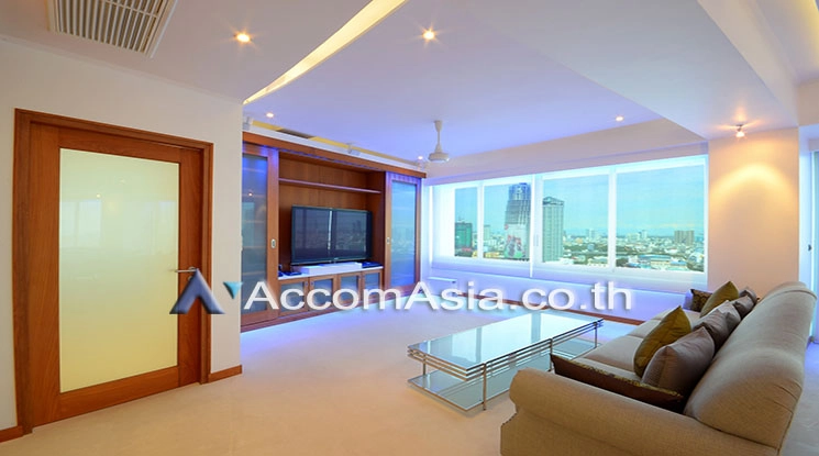  2 Bedrooms  Condominium For Rent & Sale in Charoennakorn, Bangkok  near BTS Krung Thon Buri (AA14996)