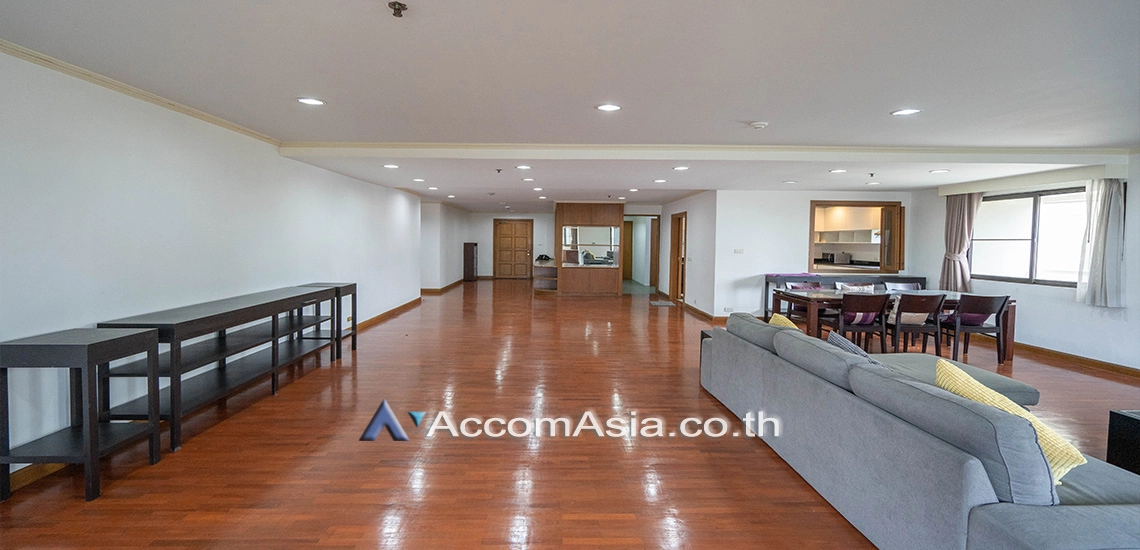 unit 3 Bedrooms  Condominium For Rent in Sukhumvit, Bangkok  near BTS Phrom Phong (AA15008)