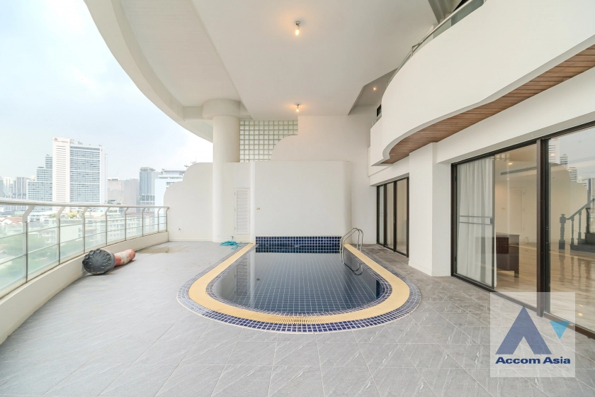 Huge Terrace, Private Swimming Pool, Duplex Condo | Le Raffine Sukhumvit 24 Condominium  3 Bedroom for Sale & Rent BTS Phrom Phong in Sukhumvit Bangkok