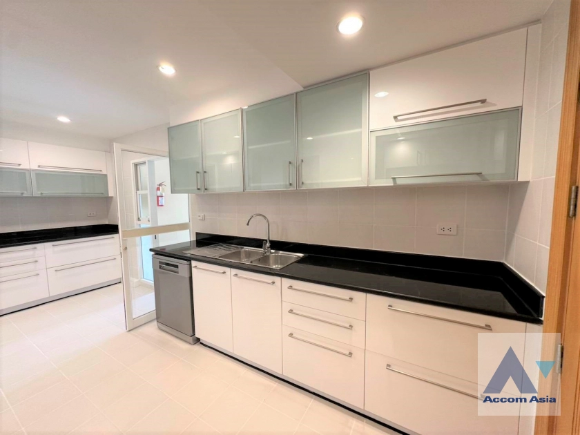 9  4 br Apartment for rent and sale in Sukhumvit ,Bangkok BTS Phrom Phong at Apartment with Top Facilities, Close to Emshere AA15023