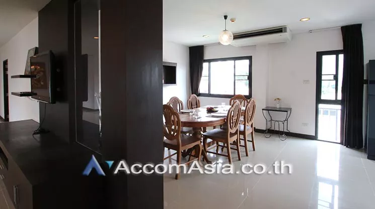 unitPet friendly |  3 Bedrooms  Apartment For Rent in Sukhumvit, Bangkok  near BTS Ekkamai (AA15079)