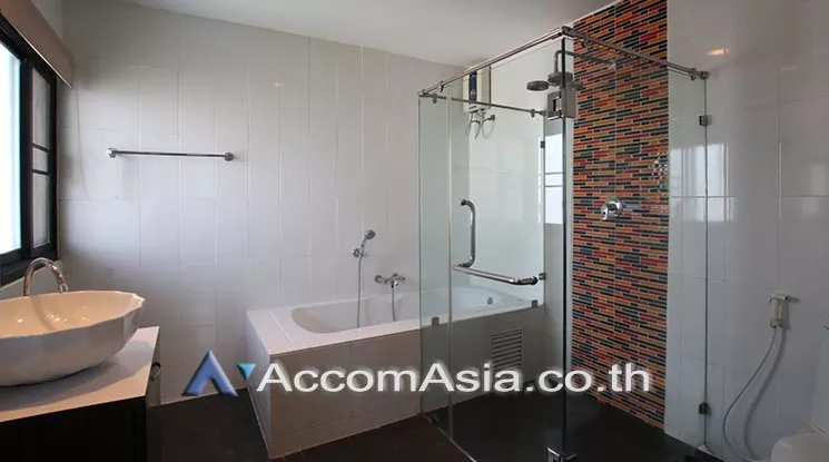 8  3 br Apartment For Rent in Sukhumvit ,Bangkok BTS Ekkamai at Spacious Unique AA15079
